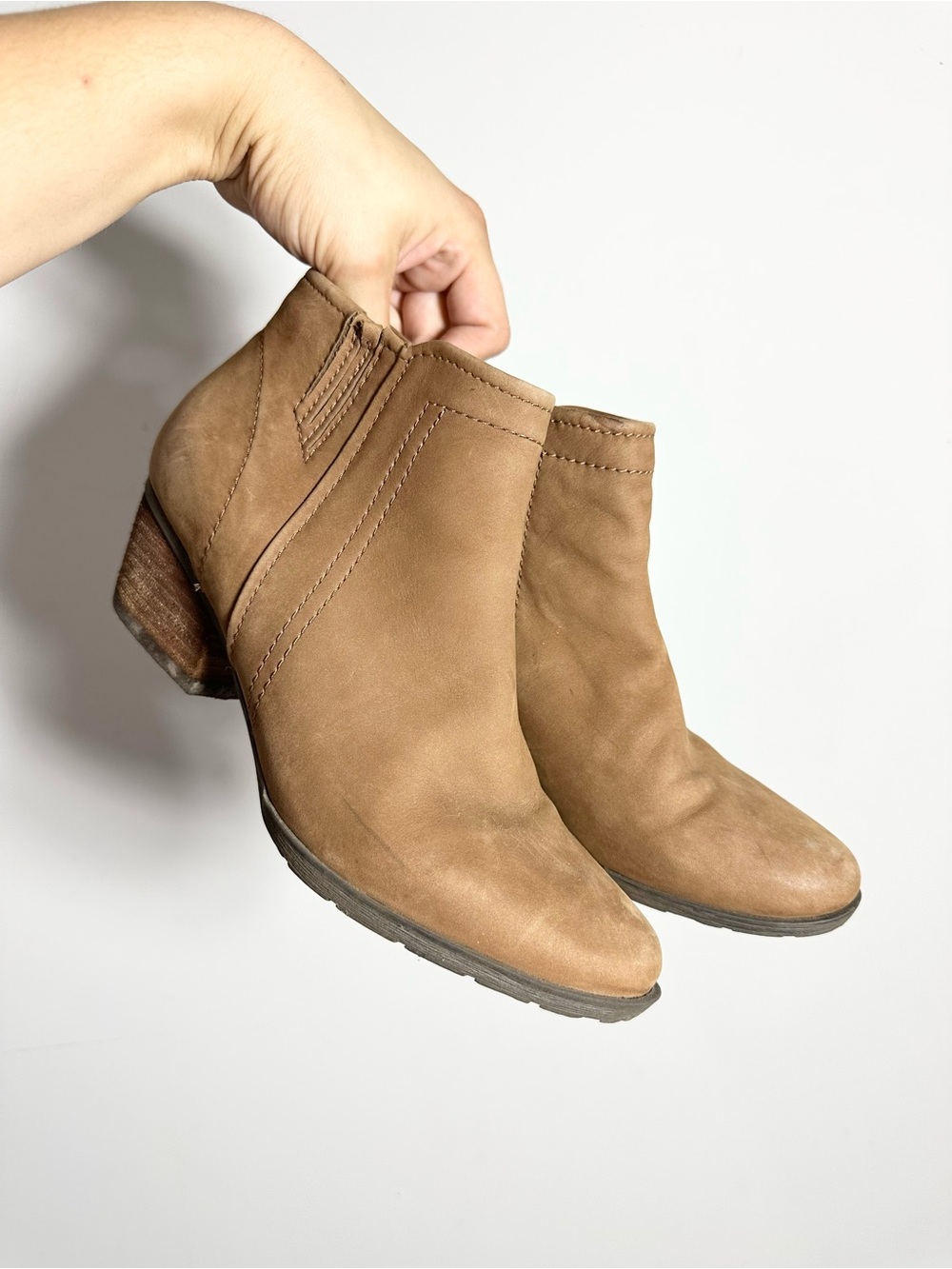 Blondo Waterproof Brown Leather Block Heel Booties